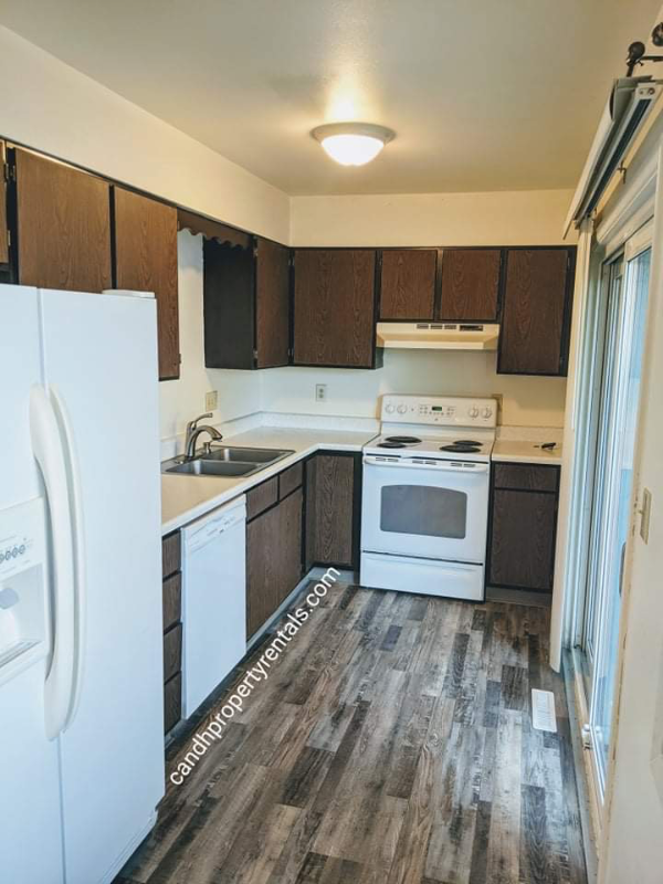 1507 Elaine Street - Photo 5 of 16