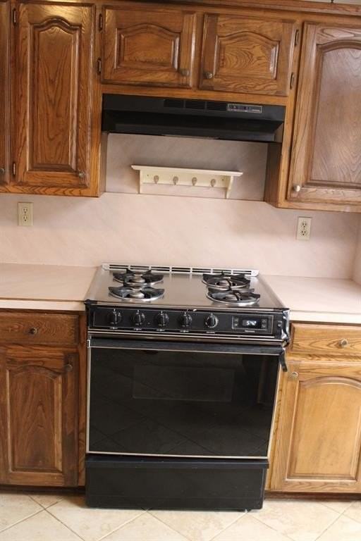 318 Creekview Cir - Photo 7 of 31