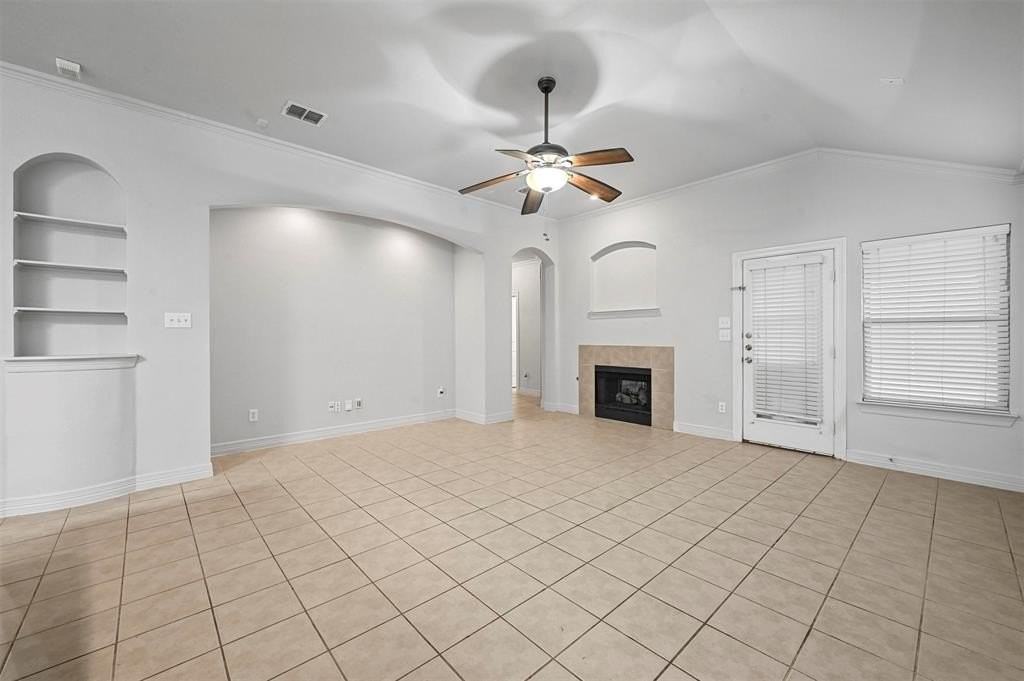 1400 Rosson Rd - Photo 4 of 23