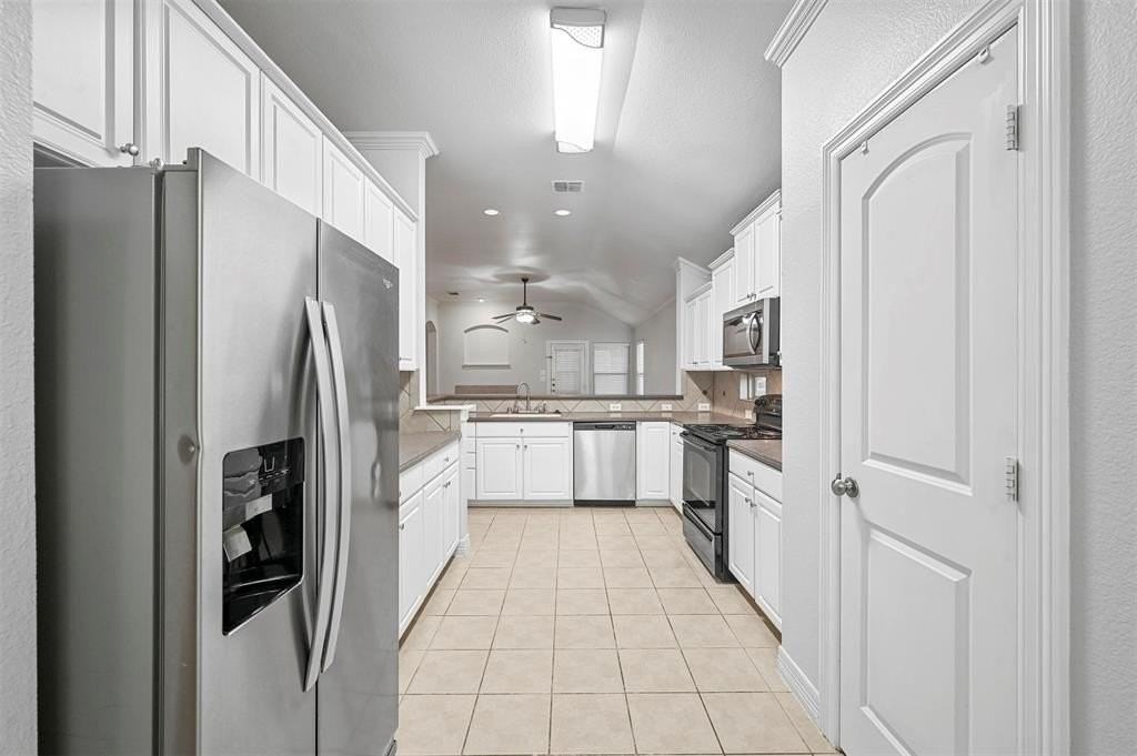 1400 Rosson Rd - Photo 5 of 23