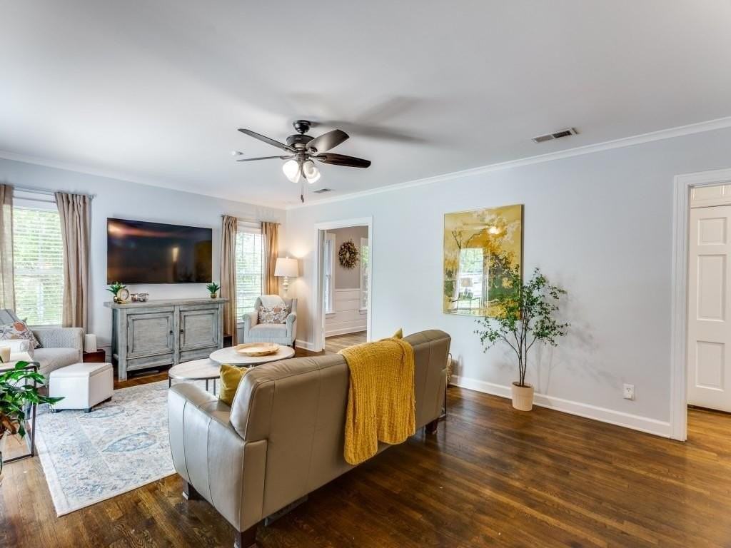 3417 Stadium Dr - Photo 5 of 20