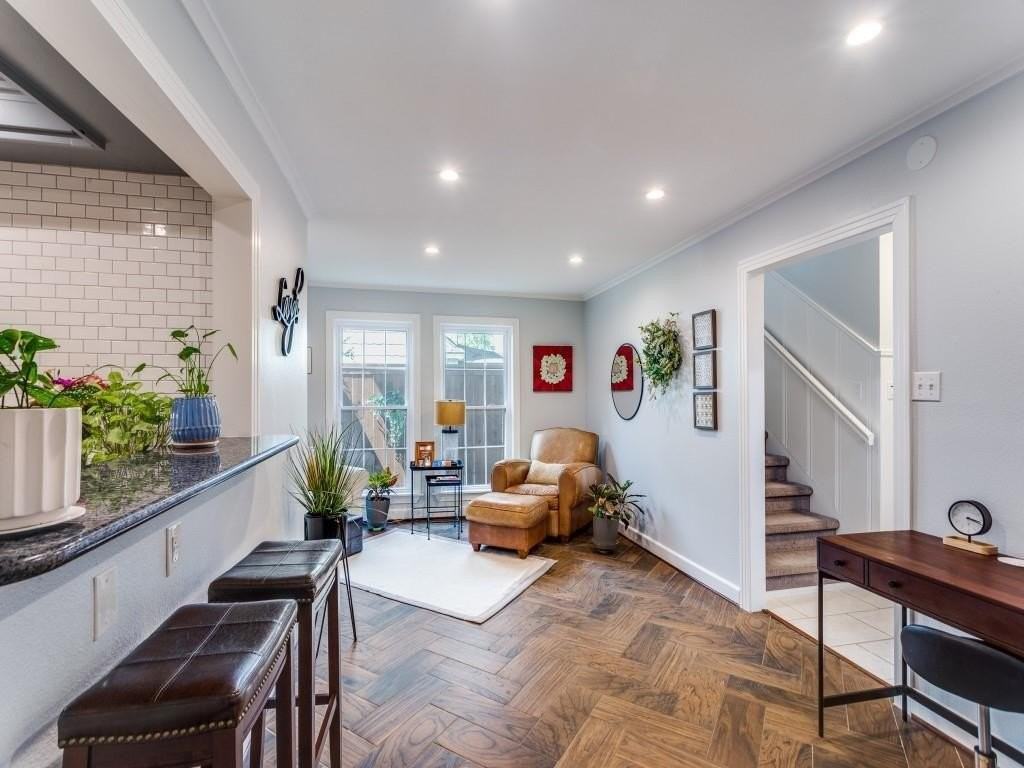 3417 Stadium Dr - Photo 6 of 20