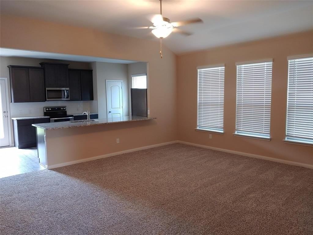 1906 Sandalwood Way - Photo 7 of 15