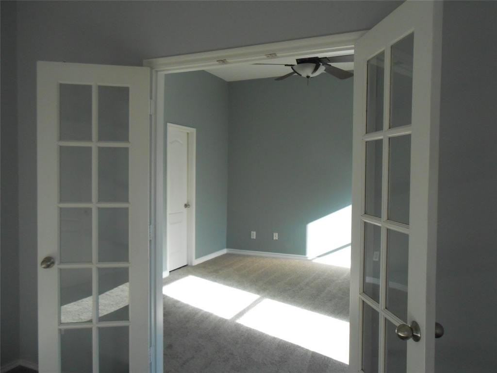 492 Northbrook Ave - Photo 7 of 40