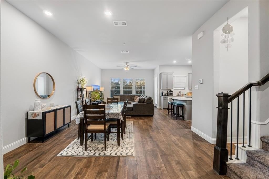 620 Hutchinson Ln - Photo 2 of 16