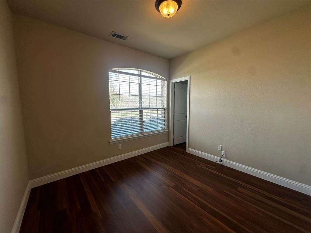 3111 Clear Springs Dr - Photo 2 of 20