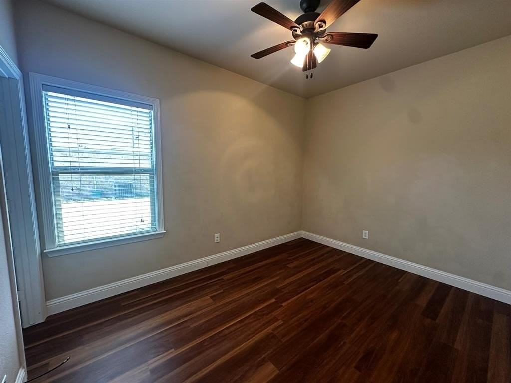 3111 Clear Springs Dr - Photo 3 of 20