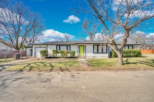 413 Shaw St - Photo 1 of 1