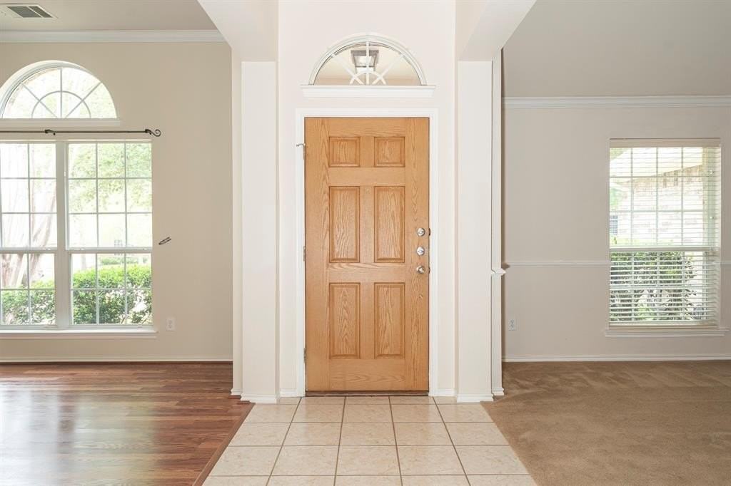 1417 Lowes Farm Pkwy - Photo 3 of 28