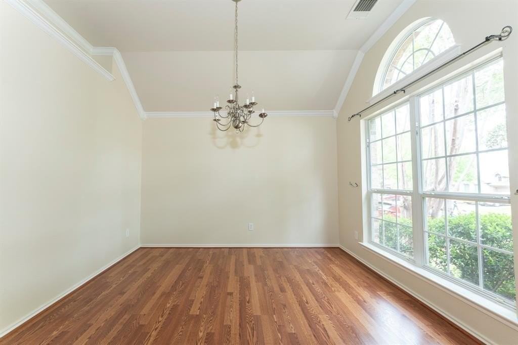 1417 Lowes Farm Pkwy - Photo 5 of 28