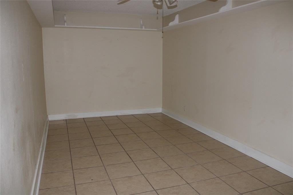 613 Nw Renfro St - Photo 7 of 14