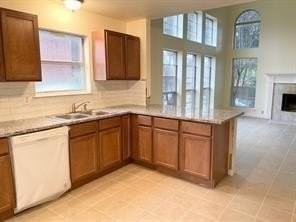 3149 Riverside Dr - Photo 4 of 6