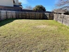 3149 Riverside Dr - Photo 6 of 6