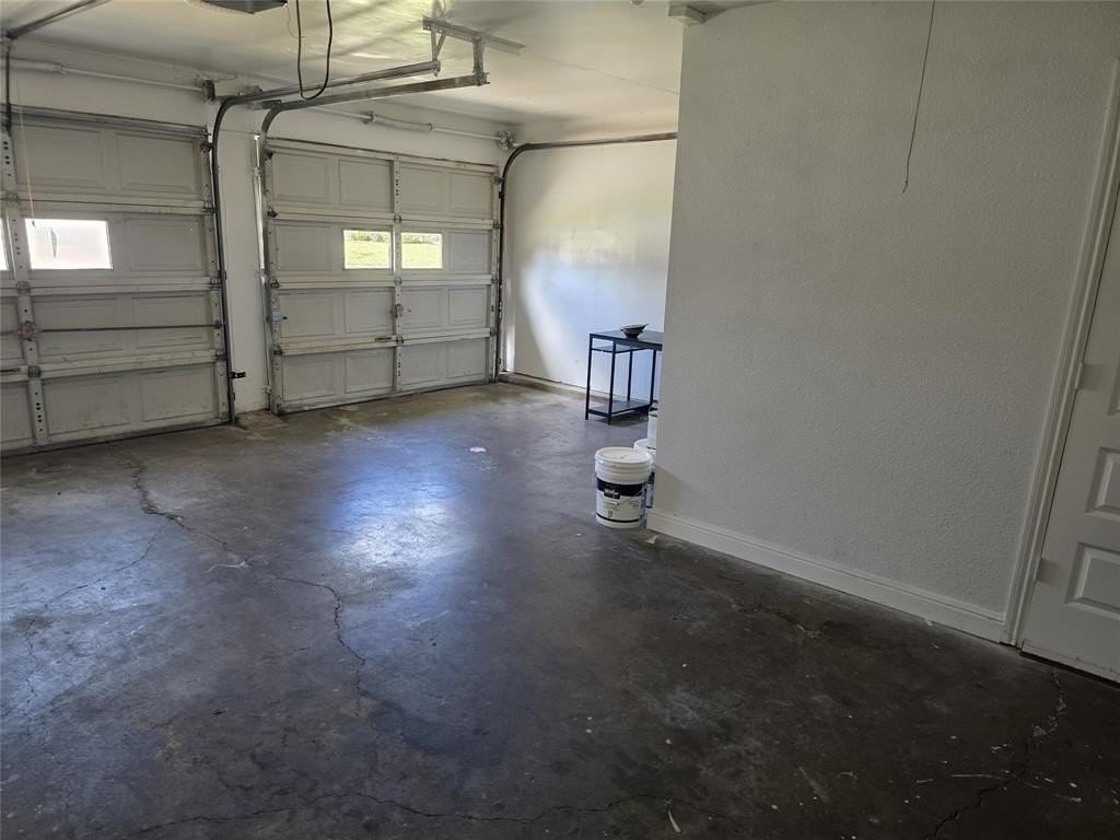 2502 Coulee St - Photo 4 of 12