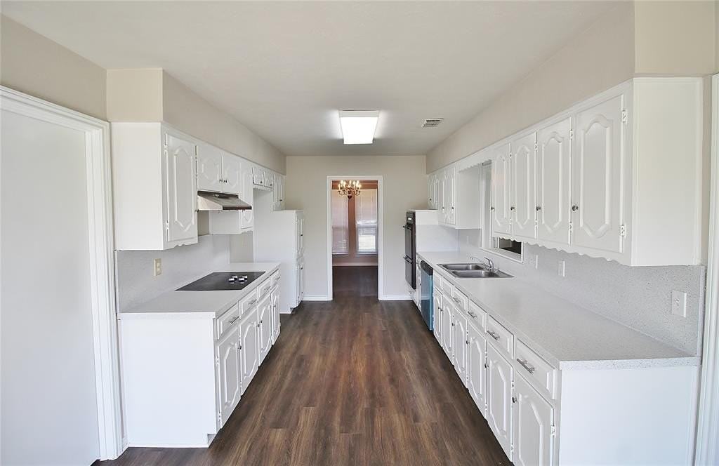 4219 Oak Arbor Dr - Photo 5 of 19