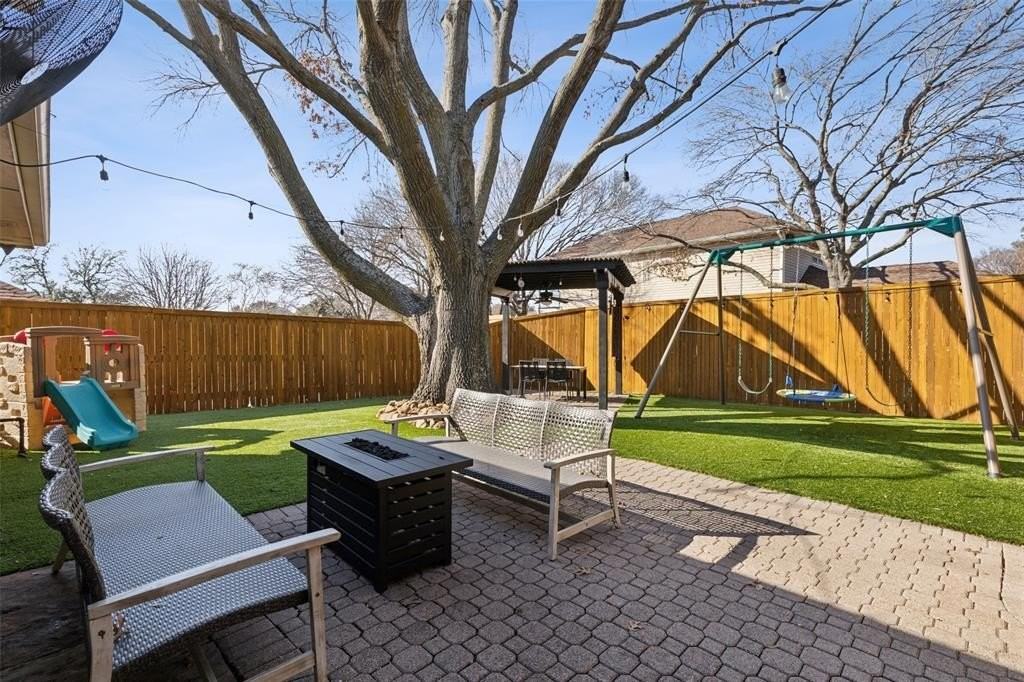 4501 Hartford Dr - Photo 3 of 22