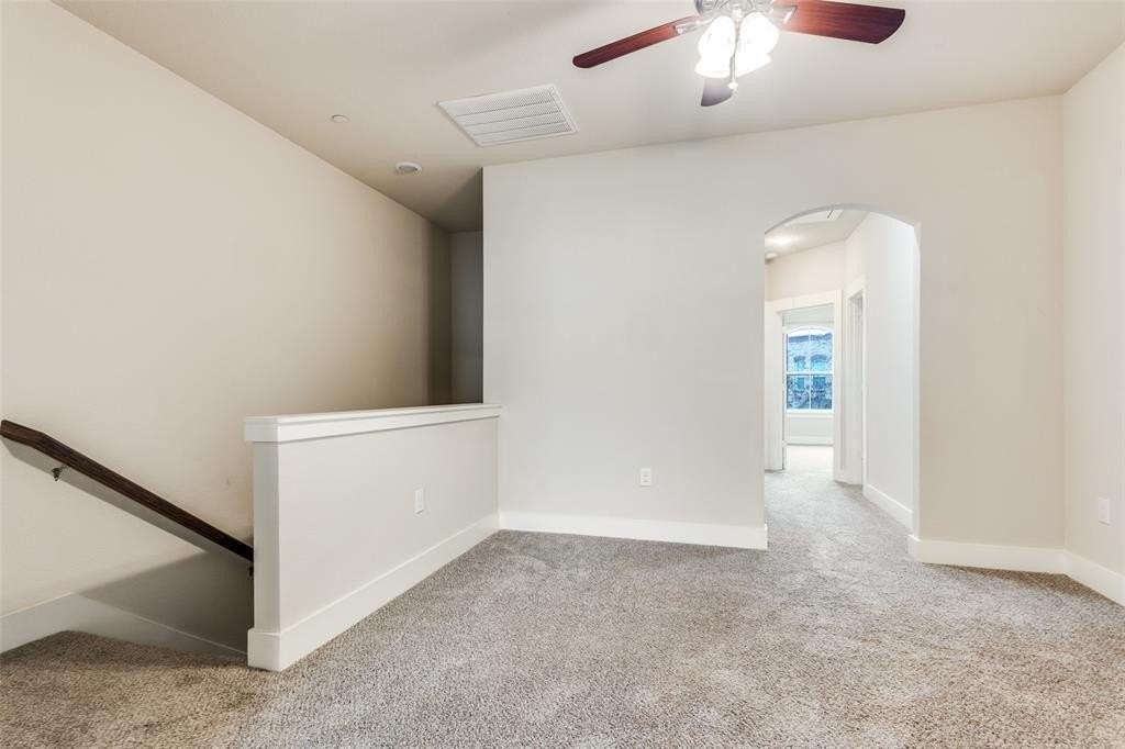 223 Belleville Dr - Photo 7 of 19