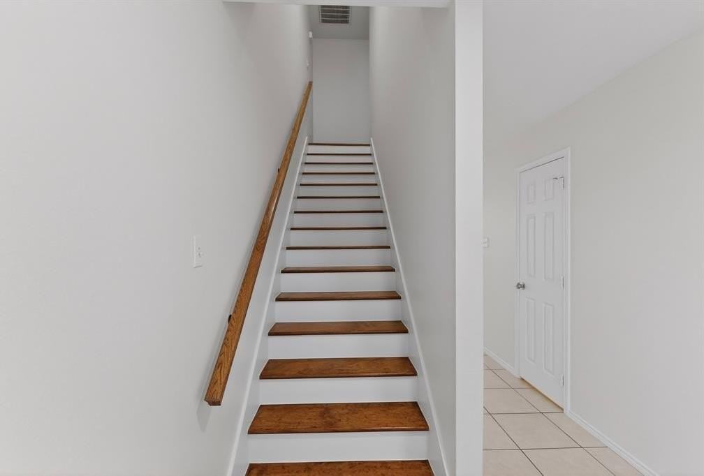 4502 Alamosa St - Photo 4 of 28