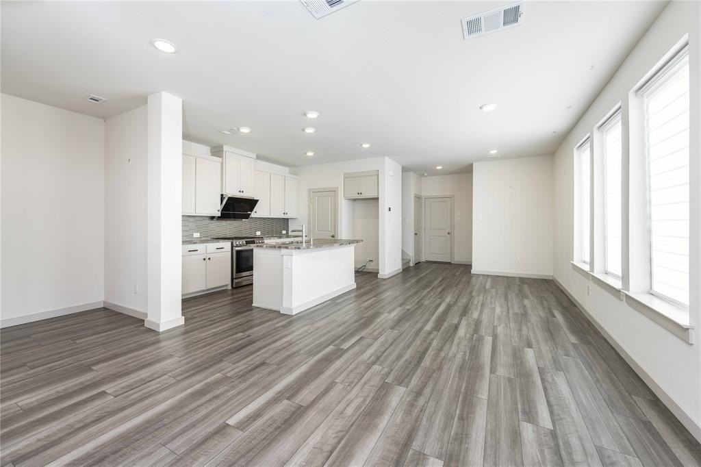 208 Spring Hill Rd - Photo 3 of 35