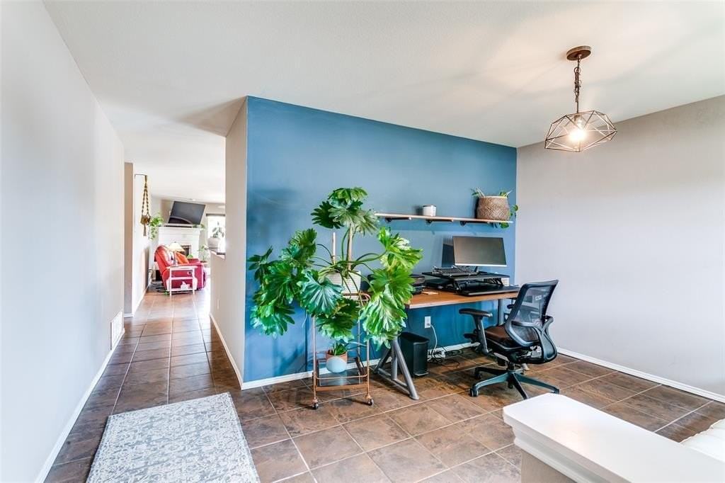 1528 Caymus Ct - Photo 3 of 26