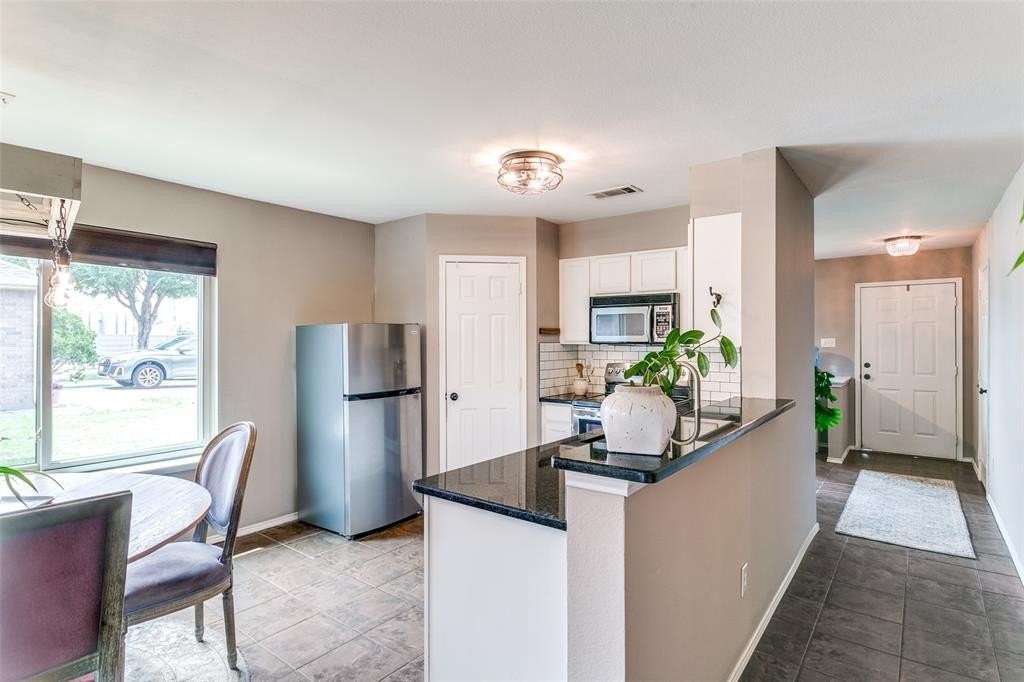 1528 Caymus Ct - Photo 7 of 26