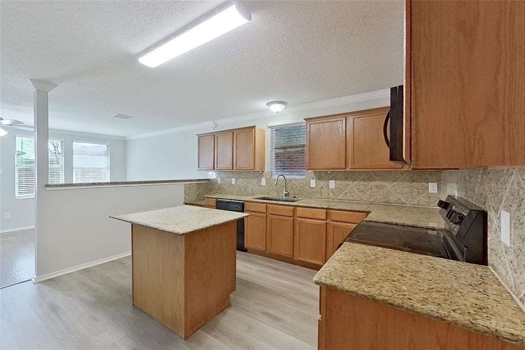 3608 Clydesdale Dr - Photo 6 of 39