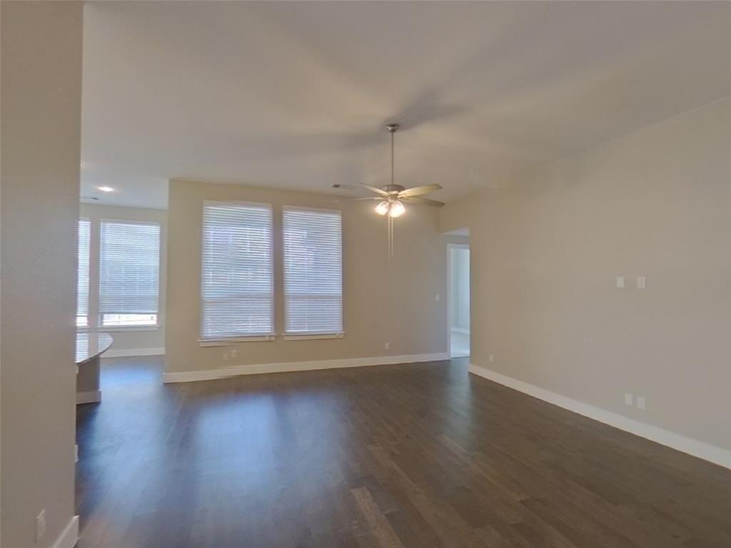 1008 Faringdon Dr - Photo 2 of 19