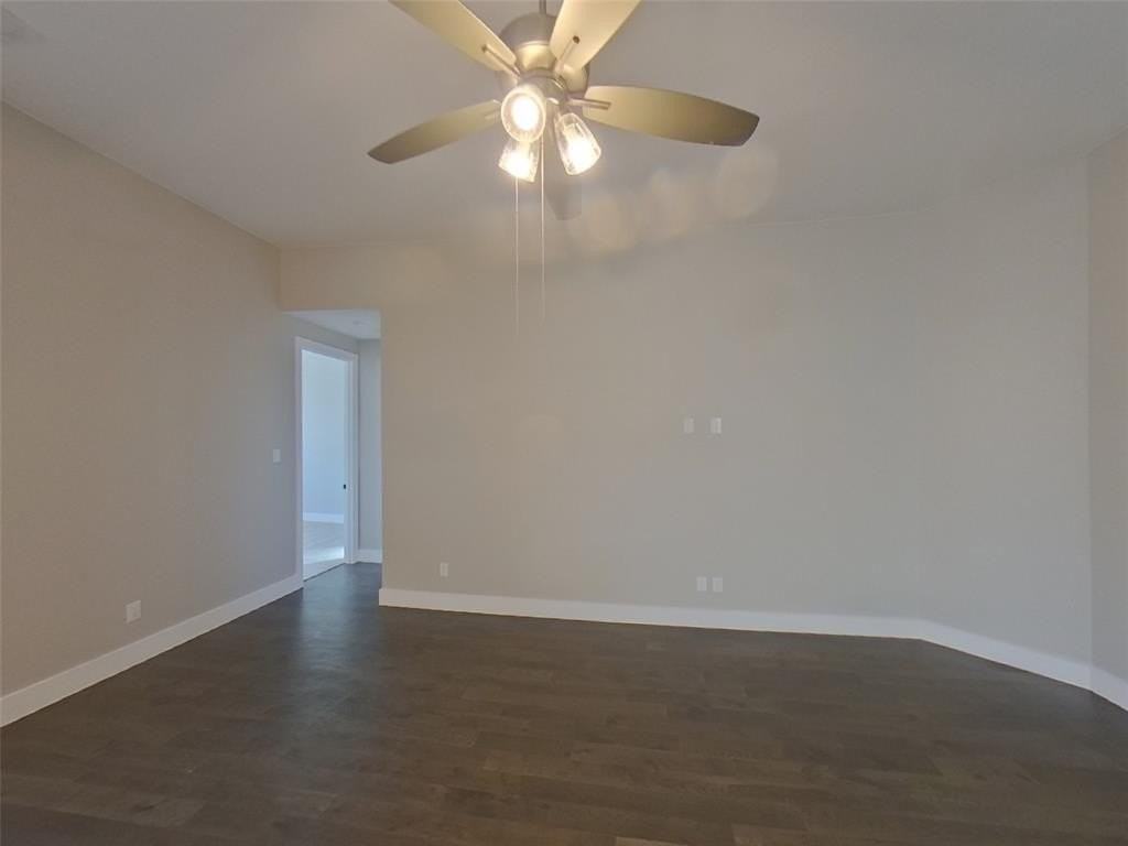 1008 Faringdon Dr - Photo 3 of 19