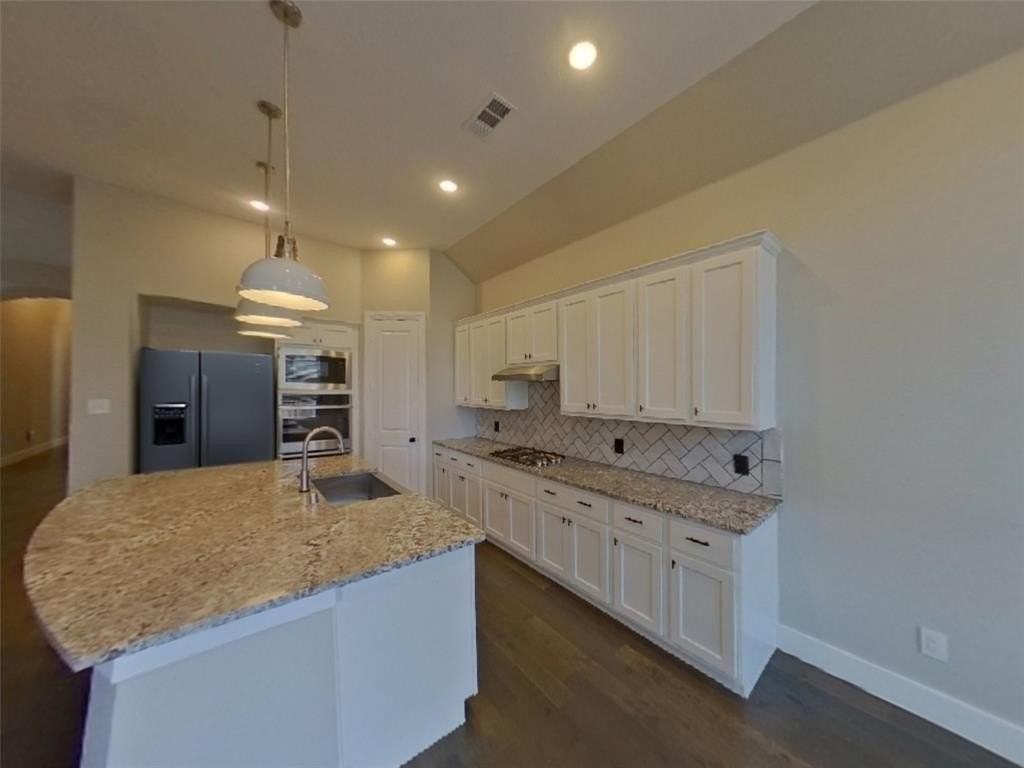 1008 Faringdon Dr - Photo 6 of 19