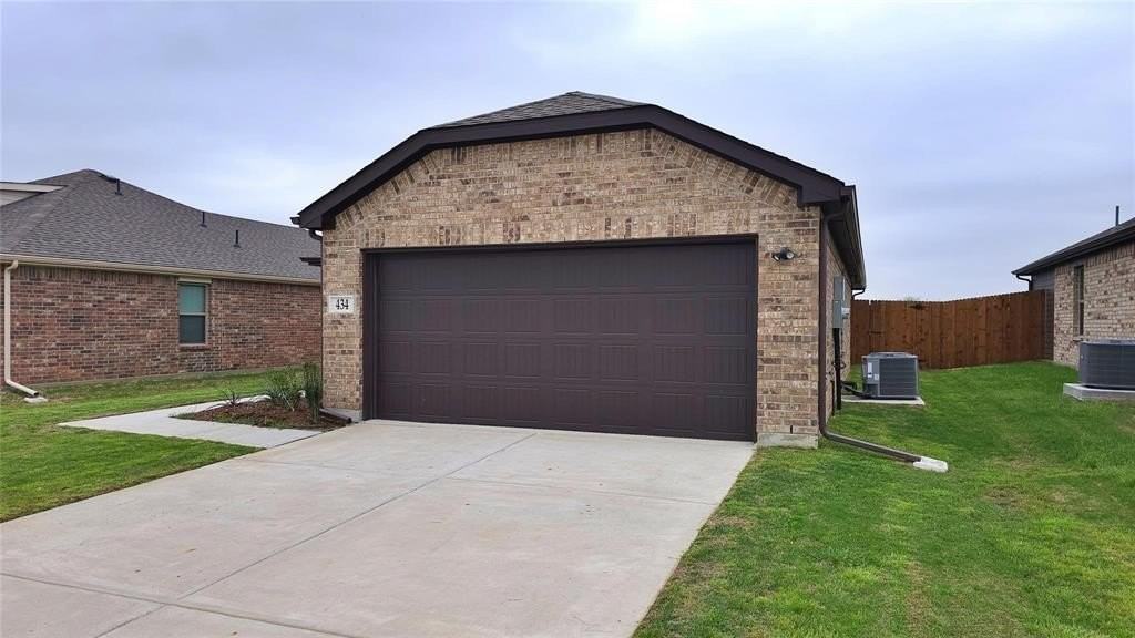 434 Cypress Ln - Photo 2 of 26