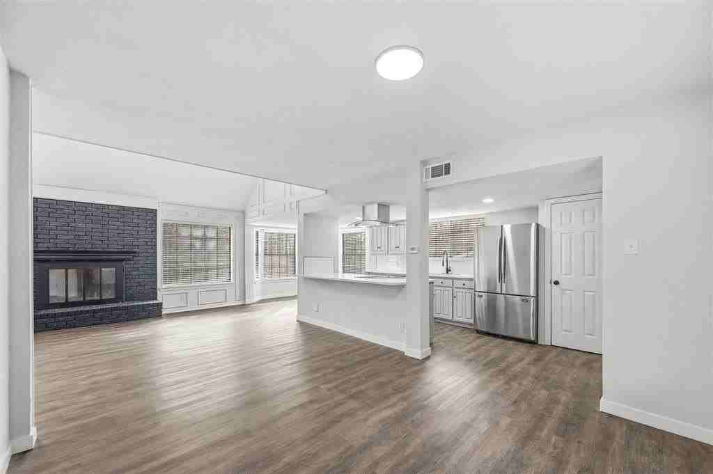 5028 Groom Ln - Photo 4 of 22