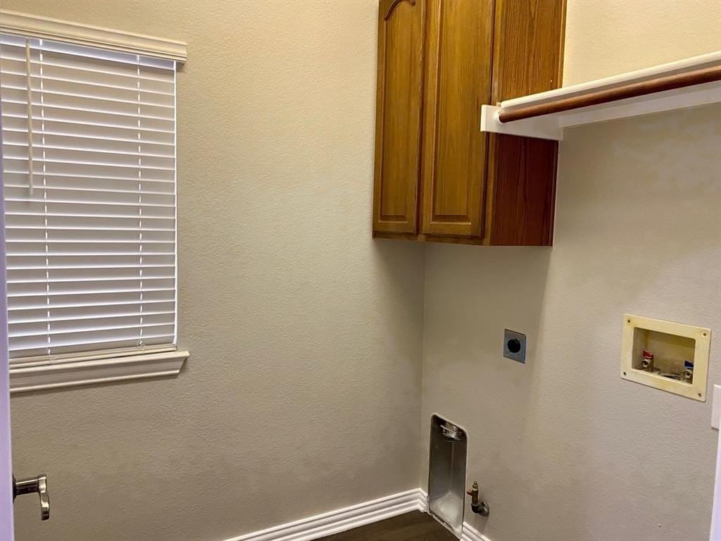 1813 Glen Aerie Ln - Photo 6 of 34