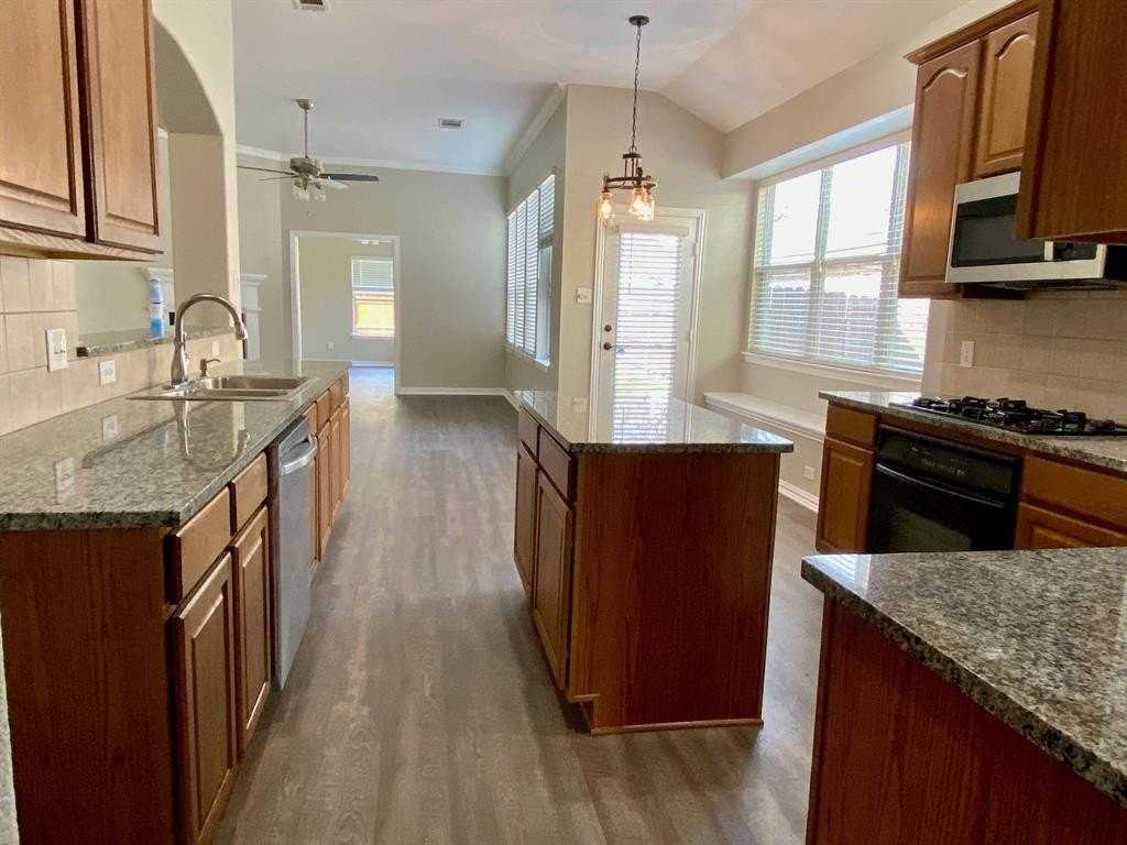 1813 Glen Aerie Ln - Photo 2 of 34