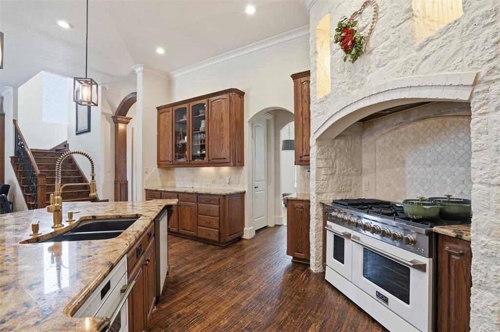 3417 Madison Ct - Photo 7 of 30