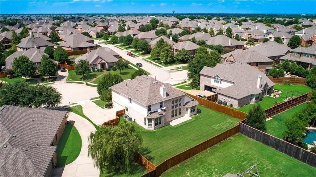 434 Teagarden Ct - Photo 4 of 36