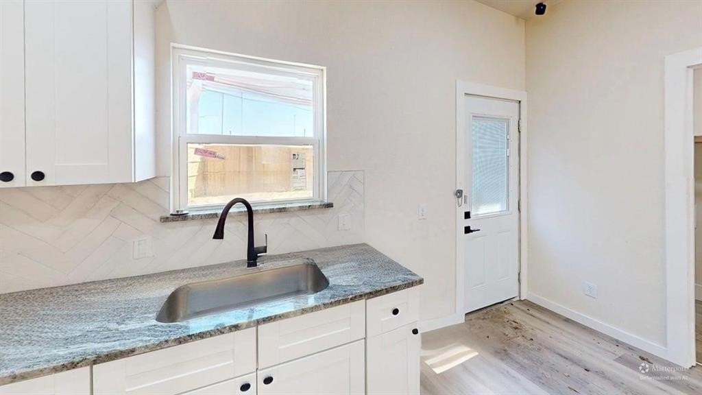 2502 Rosewood Dr - Photo 5 of 23