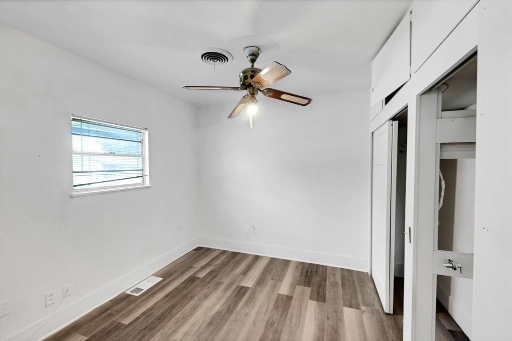 920 N 3rd Ave - Photo 4 of 21