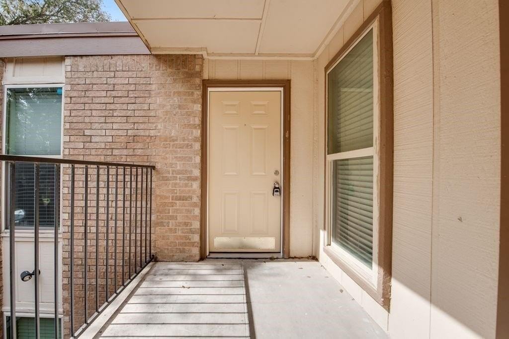 3824 Cibolo Dr #122B - Photo 3 of 20