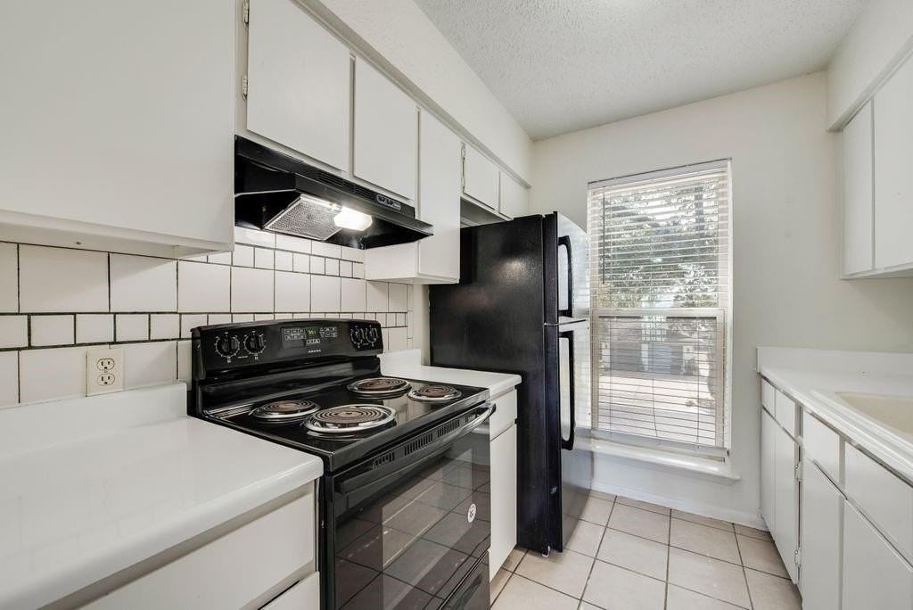 3824 Cibolo Dr #122B - Photo 5 of 20