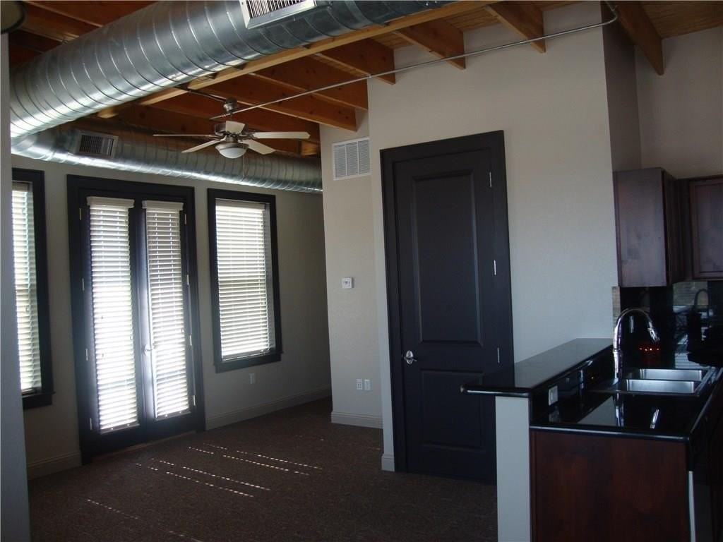 928 Lipscomb St #200 - Photo 5 of 11