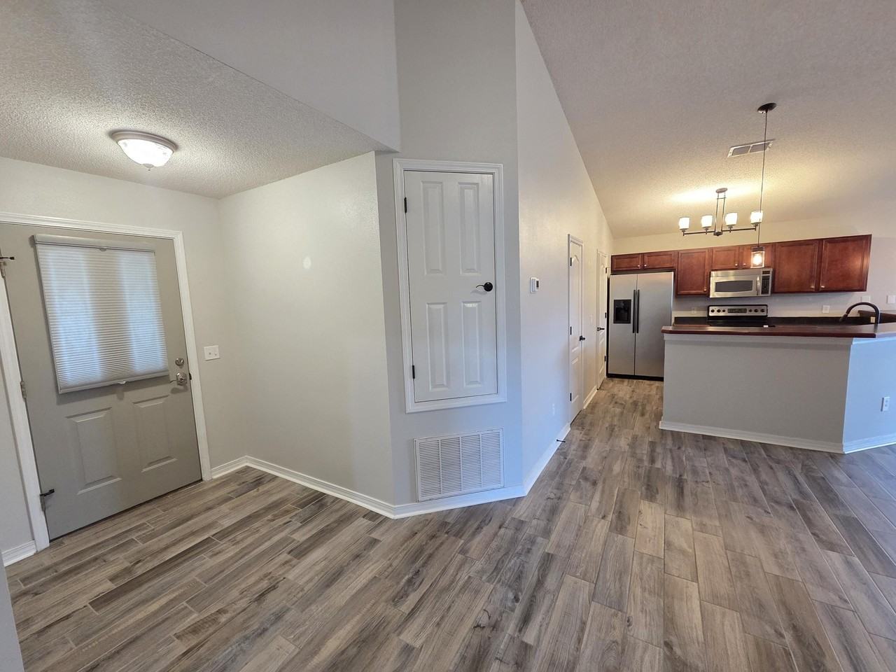 1973 Catline Cir - Photo 3 of 29