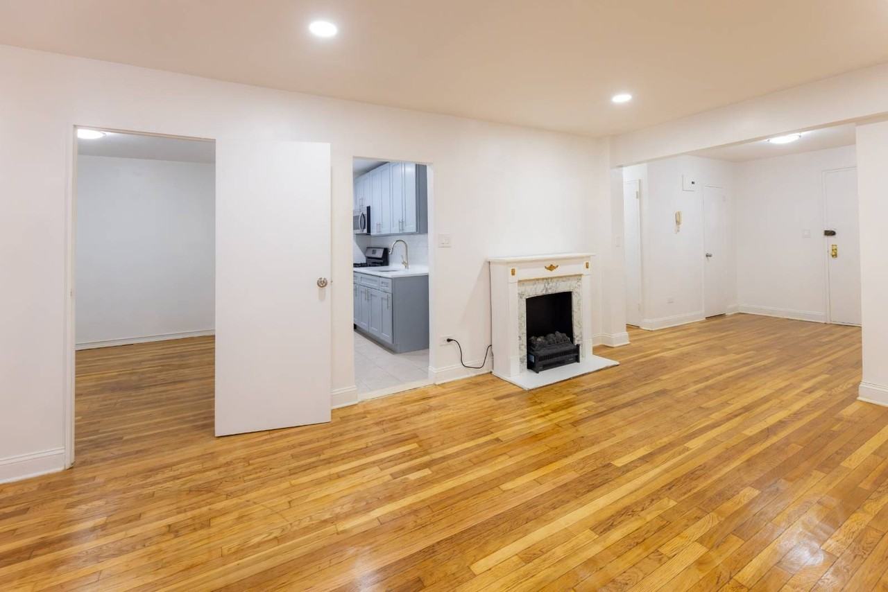 13111 Kew Gardens Rd #4E - Photo 5 of 19