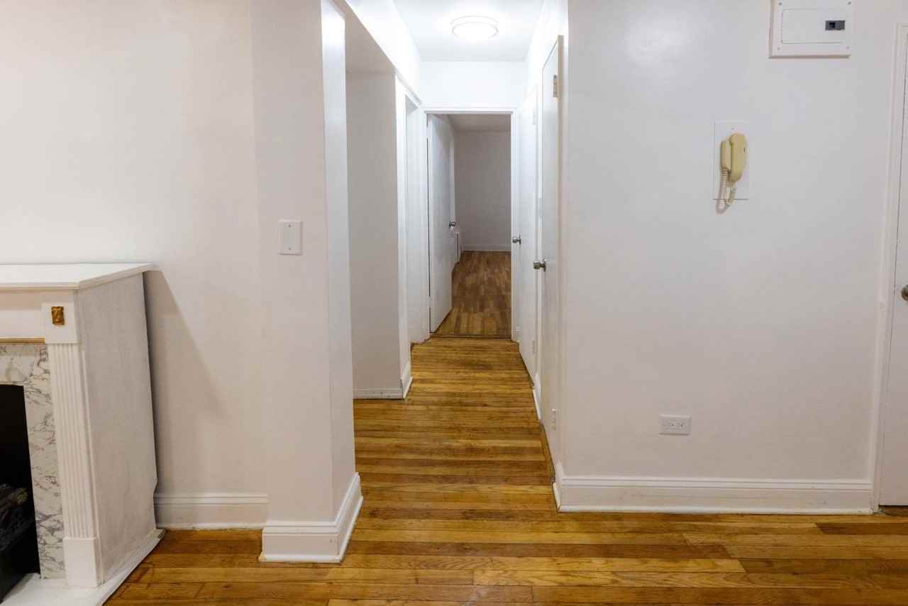 13111 Kew Gardens Rd #4E - Photo 7 of 19