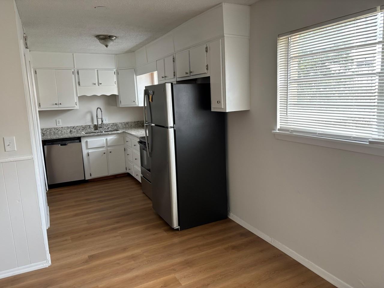 4701 Flat Shoals Road - Photo 4 of 15