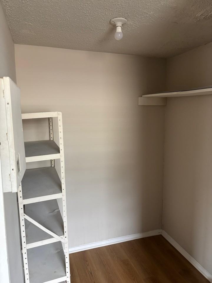 4701 Flat Shoals Road - Photo 5 of 15