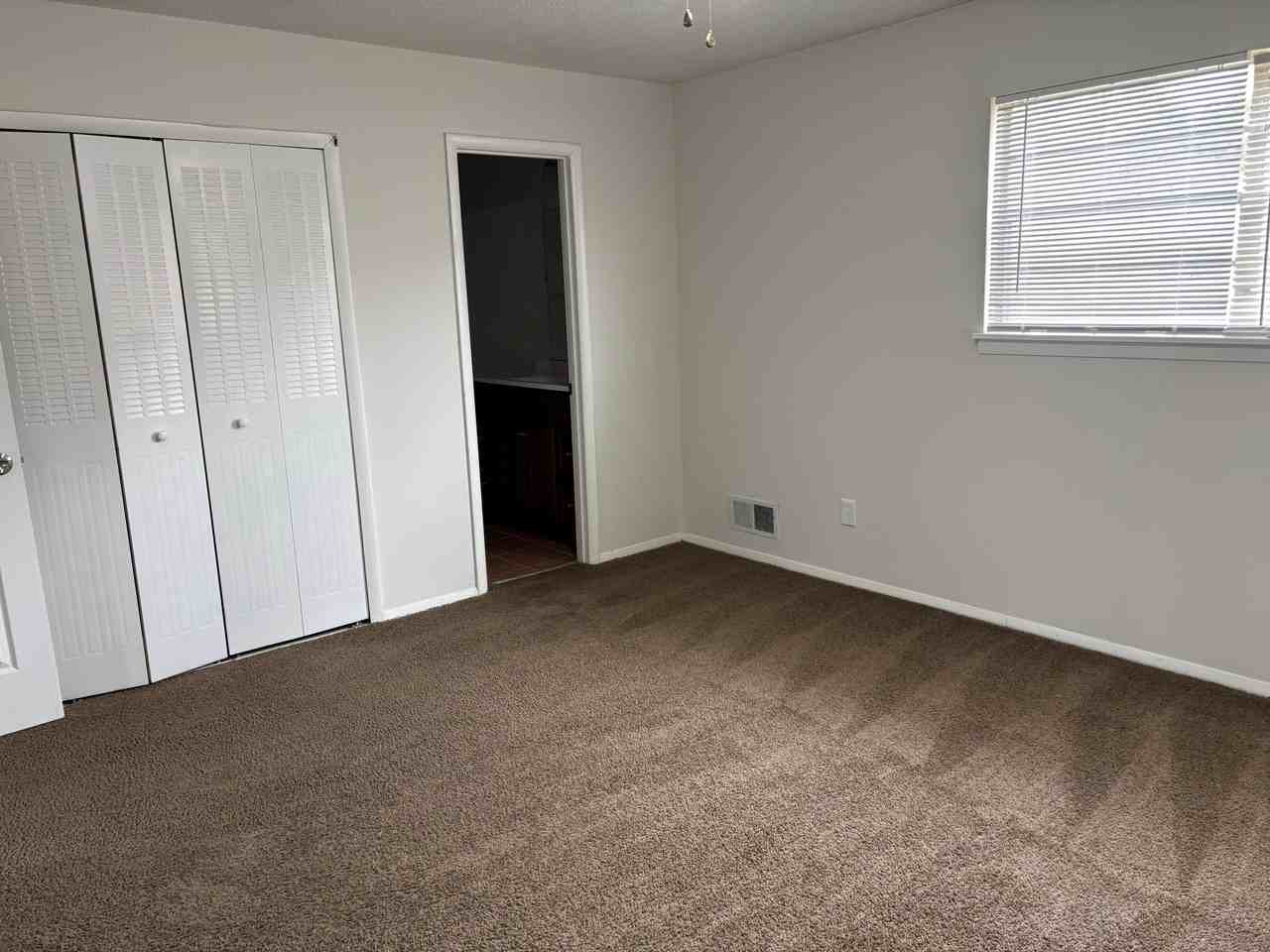 4701 Flat Shoals Road - Photo 7 of 15