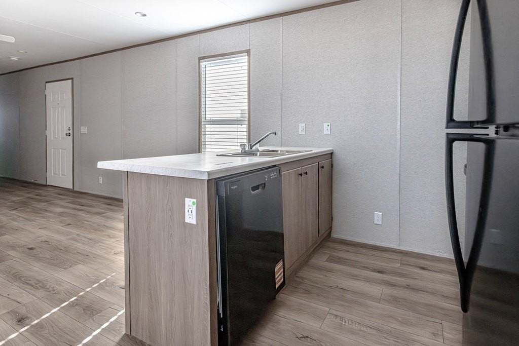 4705 N County Road 1118 - Photo 7 of 20