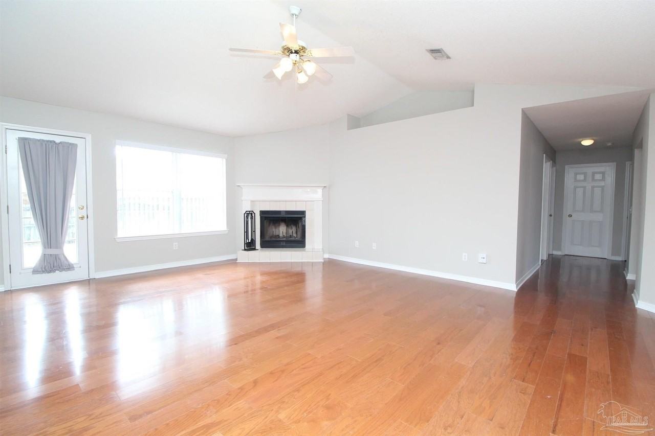 5029 Lantana Dr - Photo 4 of 22