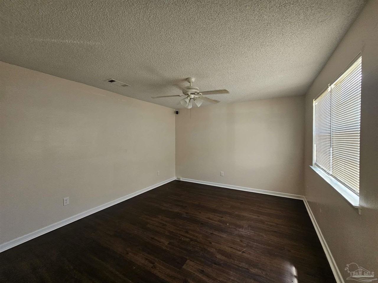 5604 Scotland Ter - Photo 2 of 7