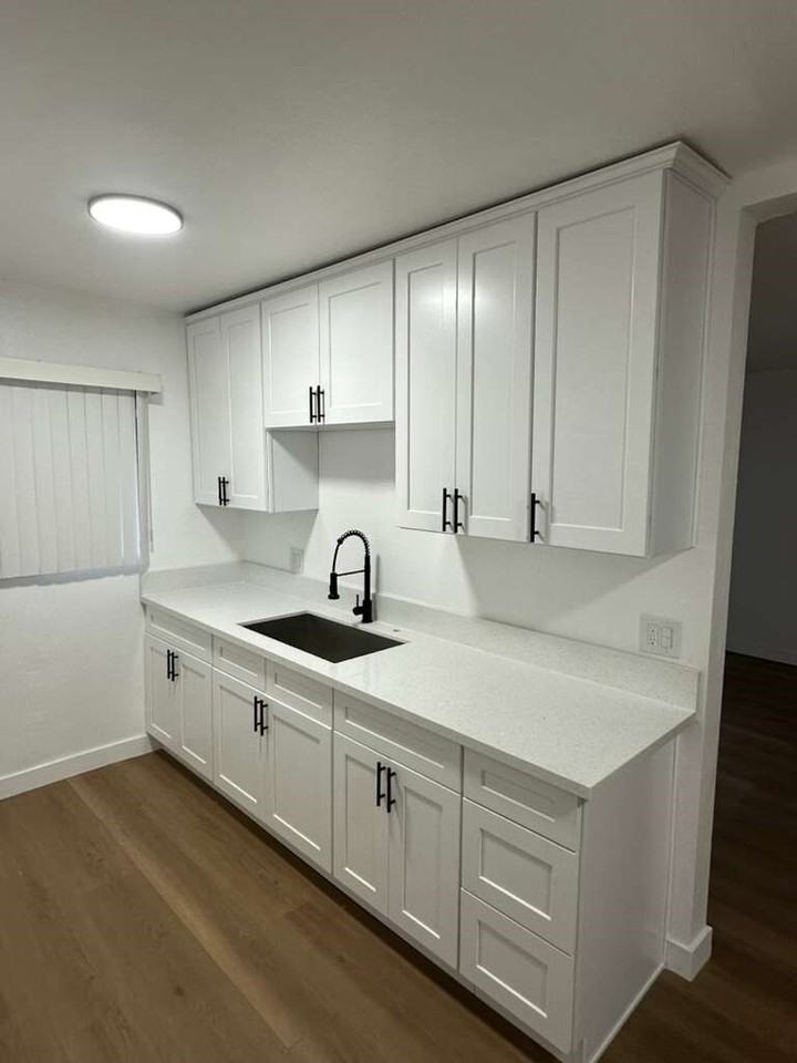 4722 August St. - Photo 5 of 8